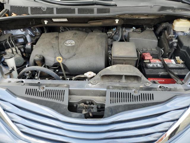 Photo 11 VIN: 5TDKZ3DCXHS868004 - TOYOTA SIENNA LE 