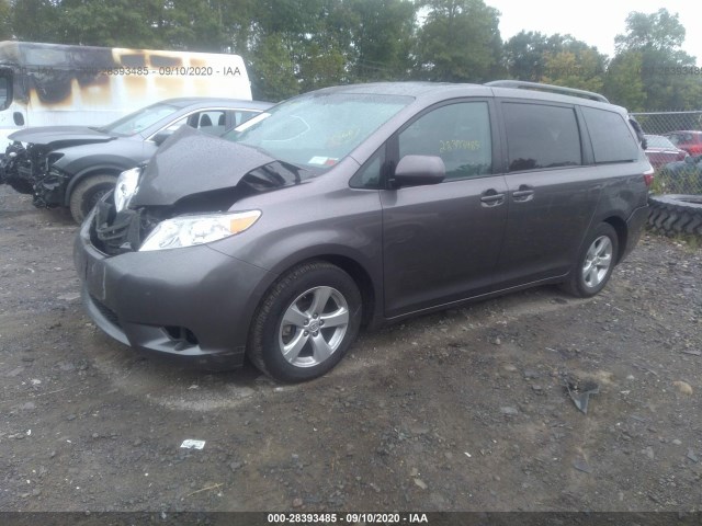 Photo 1 VIN: 5TDKZ3DCXHS869265 - TOYOTA SIENNA 