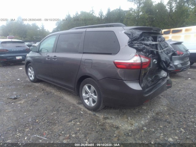 Photo 2 VIN: 5TDKZ3DCXHS869265 - TOYOTA SIENNA 