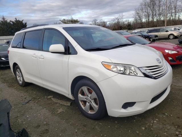 Photo 3 VIN: 5TDKZ3DCXHS877074 - TOYOTA SIENNA LE 