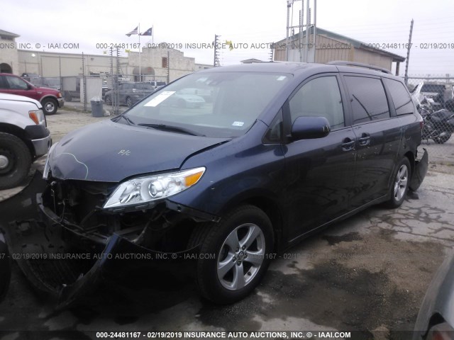 Photo 1 VIN: 5TDKZ3DCXJS910032 - TOYOTA SIENNA 