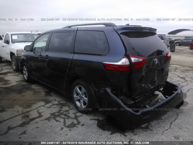 Photo 2 VIN: 5TDKZ3DCXJS910032 - TOYOTA SIENNA 