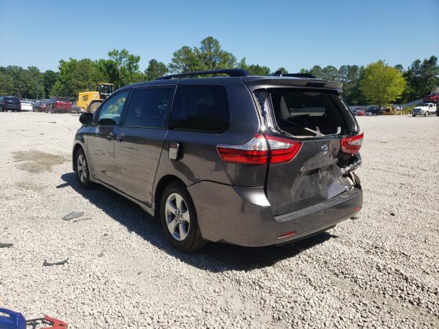 Photo 2 VIN: 5TDKZ3DCXJS920575 - TOYOTA SIENNA LE 