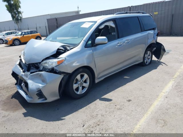 Photo 1 VIN: 5TDKZ3DCXJS922469 - TOYOTA SIENNA 