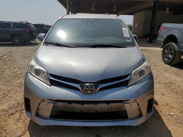 Photo 4 VIN: 5TDKZ3DCXJS928305 - TOYOTA SIENNA LE 