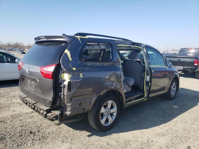 Photo 2 VIN: 5TDKZ3DCXKS017621 - TOYOTA SIENNA LE 