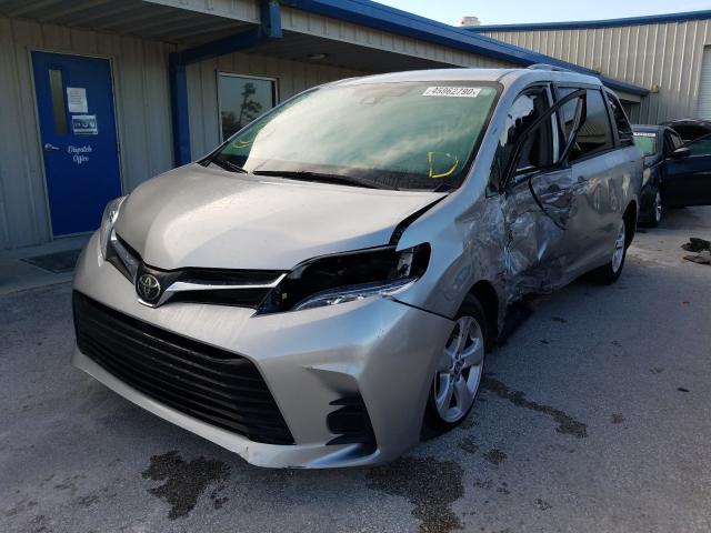 Photo 1 VIN: 5TDKZ3DCXKS991034 - TOYOTA SIENNA LE 