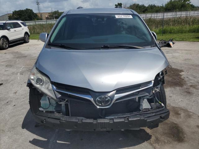 Photo 4 VIN: 5TDKZ3DCXLS039345 - TOYOTA SIENNA LE 