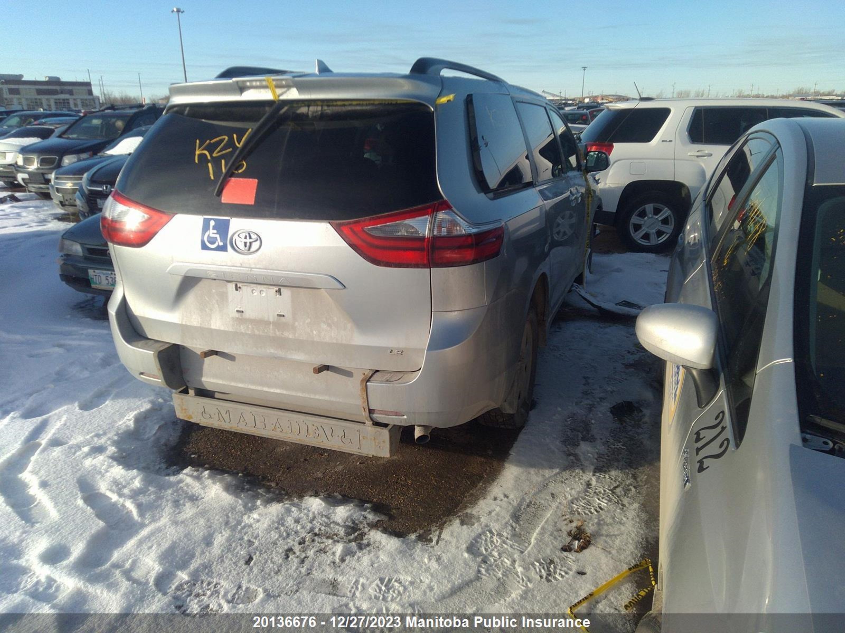 Photo 3 VIN: 5TDKZ3DCXLS040348 - TOYOTA SIENNA 