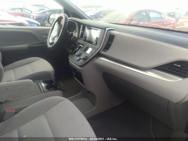 Photo 4 VIN: 5TDKZ3DCXLS082194 - TOYOTA SIENNA 