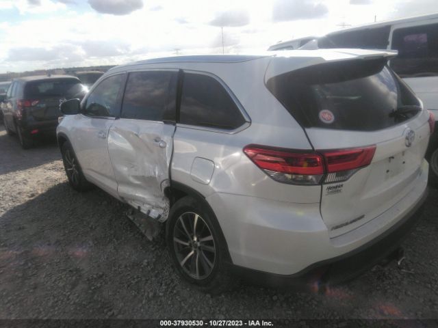 Photo 2 VIN: 5TDKZRFH0JS266522 - TOYOTA HIGHLANDER 