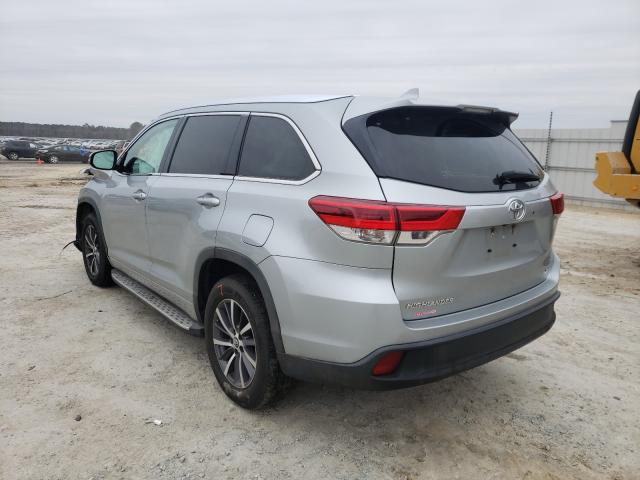 Photo 2 VIN: 5TDKZRFH0JS528863 - TOYOTA HIGHLANDER 