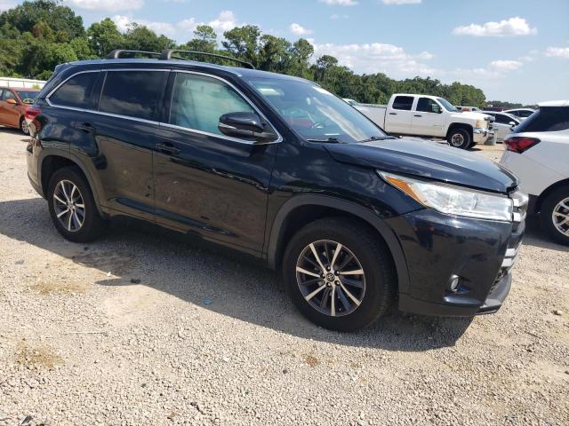 Photo 3 VIN: 5TDKZRFH0JS529771 - TOYOTA HIGHLANDER 