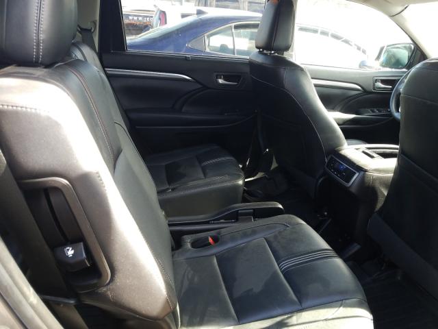 Photo 5 VIN: 5TDKZRFH0JS530287 - TOYOTA HIGHLANDER 