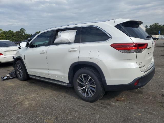 Photo 1 VIN: 5TDKZRFH0JS530516 - TOYOTA HIGHLANDER 