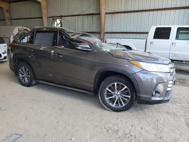 Photo 3 VIN: 5TDKZRFH0JS540169 - TOYOTA HIGHLANDER 