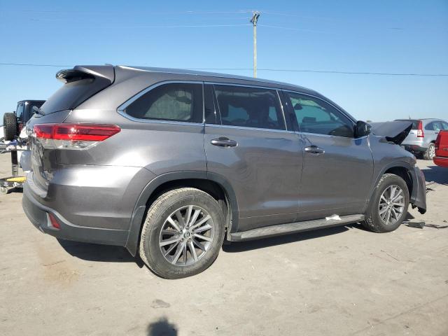 Photo 3 VIN: 5TDKZRFH0JS546280 - TOYOTA HIGHLANDER 