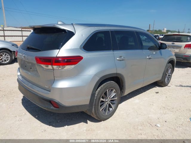 Photo 3 VIN: 5TDKZRFH0JS548370 - TOYOTA HIGHLANDER 