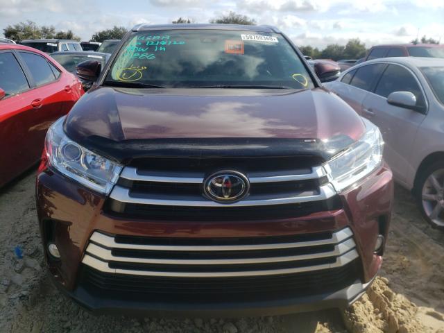 Photo 8 VIN: 5TDKZRFH0KS302940 - TOYOTA HIGHLANDER 