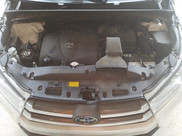 Photo 6 VIN: 5TDKZRFH0KS305417 - TOYOTA HIGHLANDER 