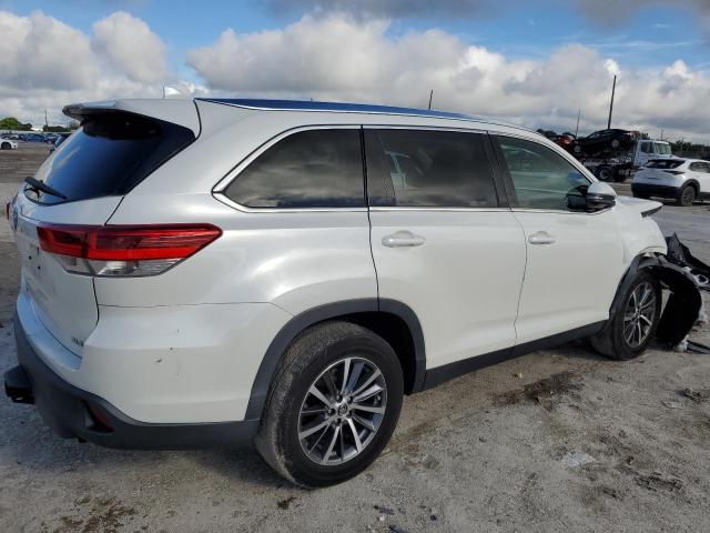 Photo 2 VIN: 5TDKZRFH0KS551223 - TOYOTA HIGHLANDER 