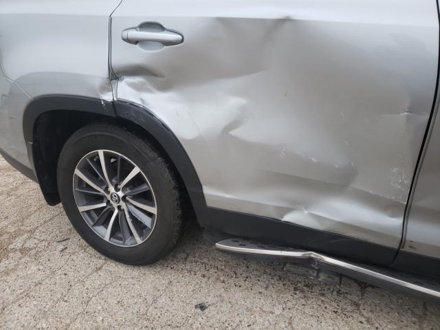 Photo 8 VIN: 5TDKZRFH0KS559693 - TOYOTA HIGHLANDER 