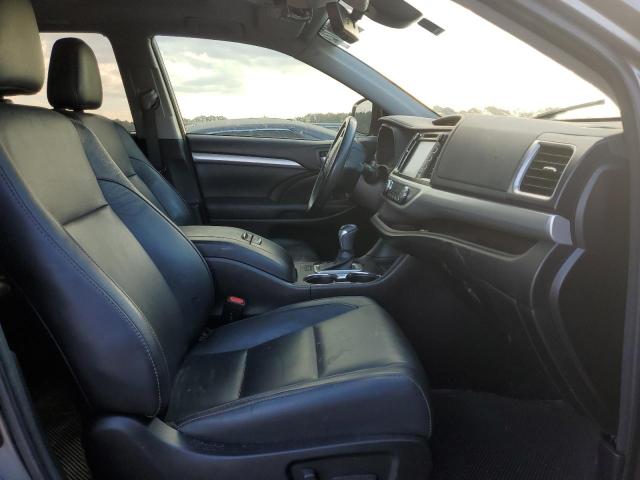 Photo 4 VIN: 5TDKZRFH1HS519759 - TOYOTA HIGHLANDER 