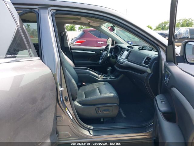 Photo 4 VIN: 5TDKZRFH1HS520961 - TOYOTA HIGHLANDER 