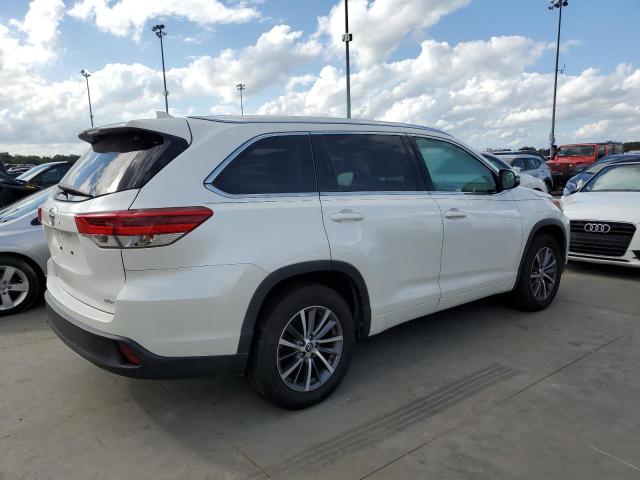 Photo 2 VIN: 5TDKZRFH1JS273690 - TOYOTA HIGHLANDER 