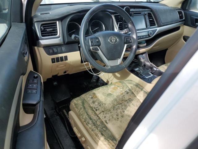 Photo 7 VIN: 5TDKZRFH1JS273690 - TOYOTA HIGHLANDER 