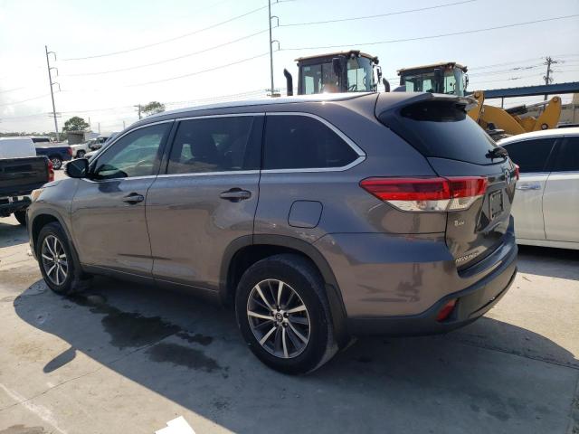 Photo 1 VIN: 5TDKZRFH1JS526894 - TOYOTA HIGHLANDER 