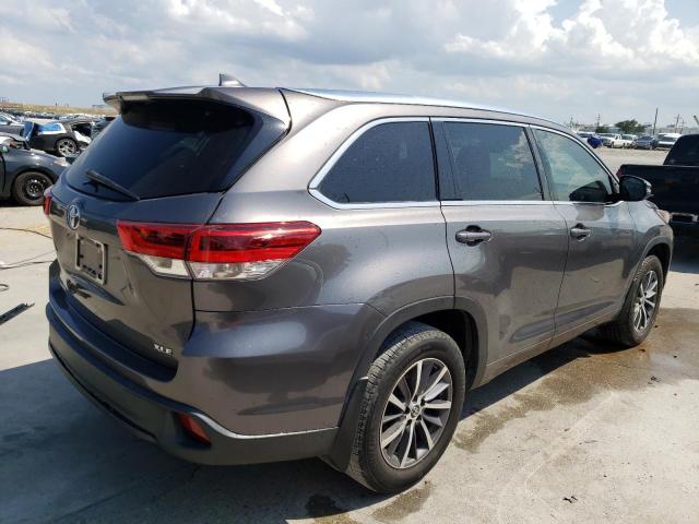 Photo 2 VIN: 5TDKZRFH1JS526894 - TOYOTA HIGHLANDER 