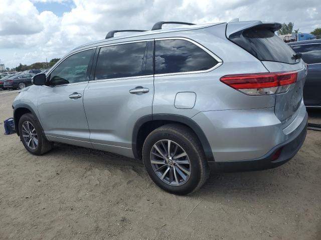 Photo 1 VIN: 5TDKZRFH1JS530783 - TOYOTA HIGHLANDER 