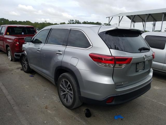 Photo 2 VIN: 5TDKZRFH1JS538897 - TOYOTA HIGHLANDER 