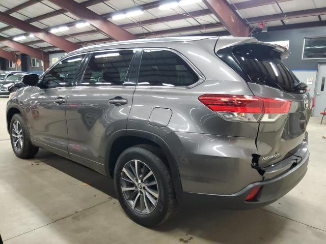 Photo 1 VIN: 5TDKZRFH1JS538933 - TOYOTA HIGHLANDER 