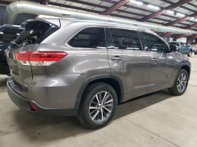 Photo 2 VIN: 5TDKZRFH1JS538933 - TOYOTA HIGHLANDER 