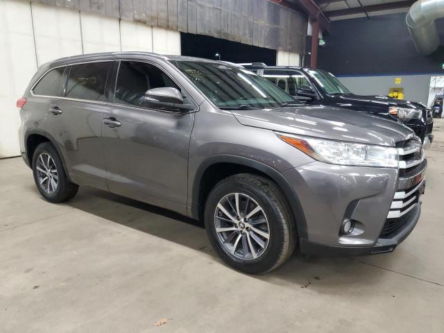 Photo 3 VIN: 5TDKZRFH1JS538933 - TOYOTA HIGHLANDER 