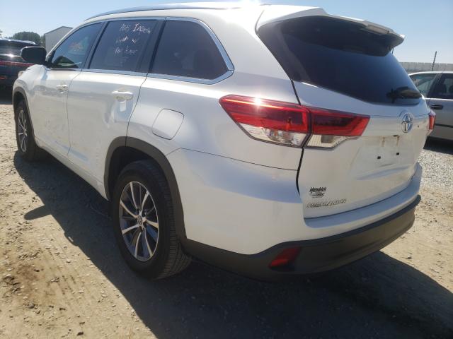 Photo 2 VIN: 5TDKZRFH1JS549110 - TOYOTA HIGHLANDER 