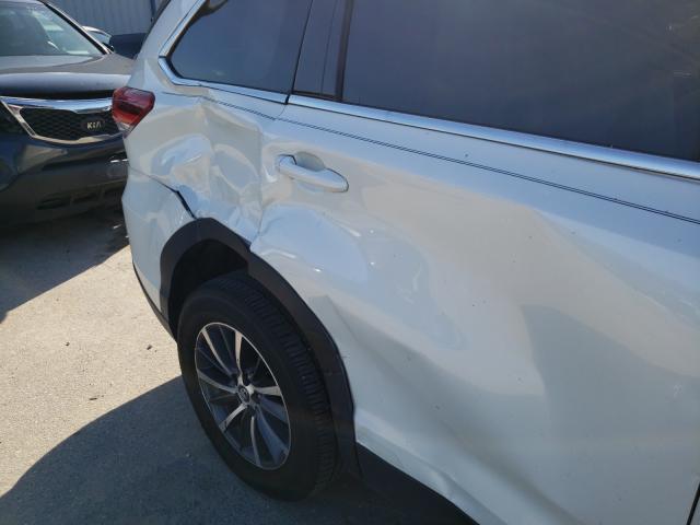 Photo 8 VIN: 5TDKZRFH1KS558438 - TOYOTA HIGHLANDER 