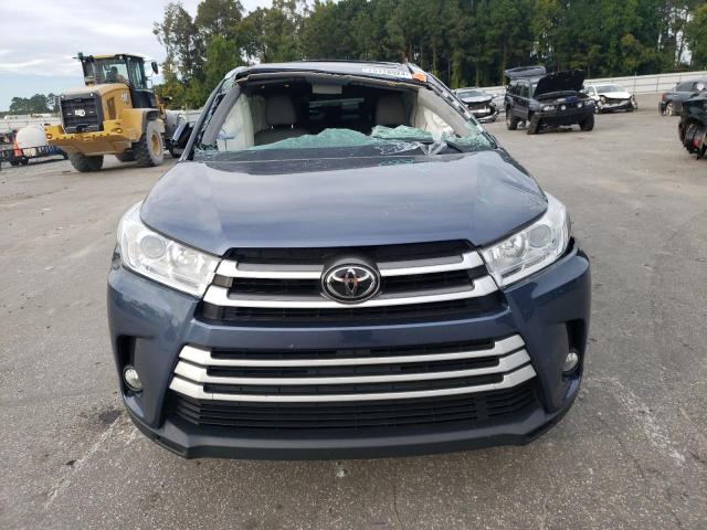 Photo 4 VIN: 5TDKZRFH2HS189677 - TOYOTA HIGHLANDER 