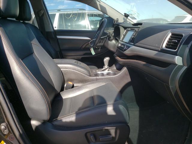 Photo 4 VIN: 5TDKZRFH2HS522380 - TOYOTA HIGHLANDER 