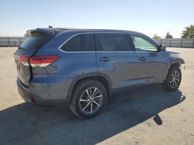 Photo 2 VIN: 5TDKZRFH2JS244747 - TOYOTA HIGHLANDER 