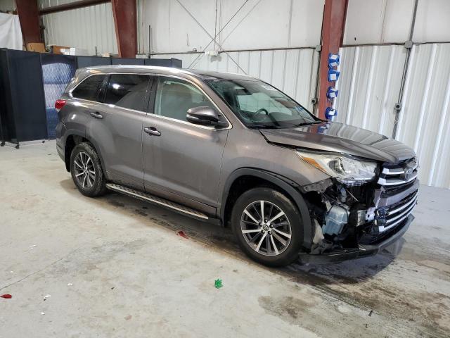 Photo 3 VIN: 5TDKZRFH2JS263668 - TOYOTA HIGHLANDER 