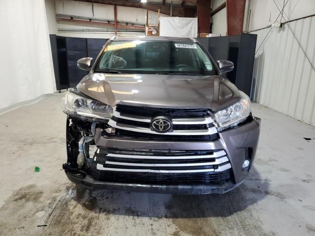 Photo 4 VIN: 5TDKZRFH2JS263668 - TOYOTA HIGHLANDER 