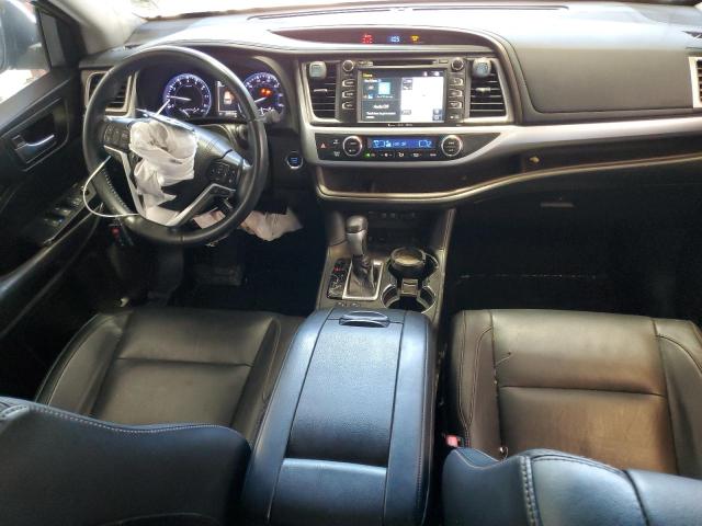 Photo 7 VIN: 5TDKZRFH2JS263668 - TOYOTA HIGHLANDER 