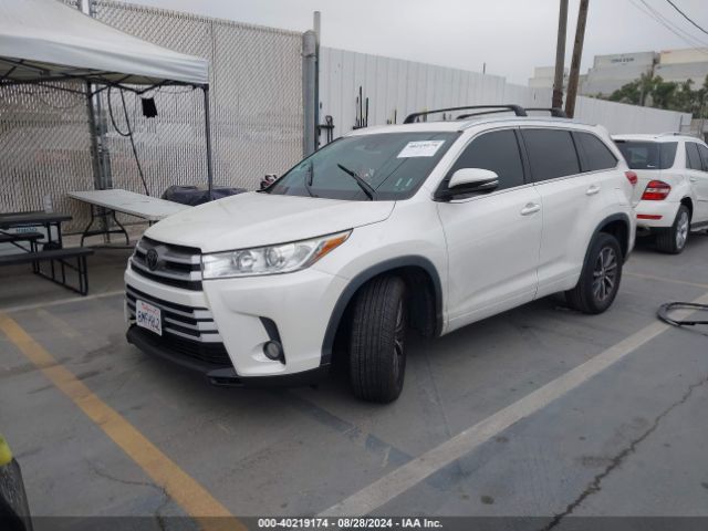 Photo 1 VIN: 5TDKZRFH2JS549682 - TOYOTA HIGHLANDER 