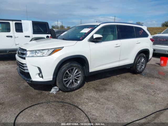 Photo 1 VIN: 5TDKZRFH2KS557024 - TOYOTA HIGHLANDER 