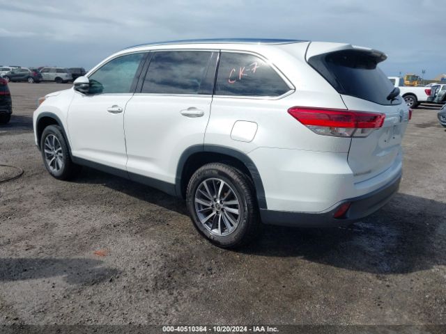 Photo 2 VIN: 5TDKZRFH2KS557024 - TOYOTA HIGHLANDER 