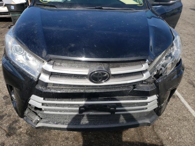 Photo 6 VIN: 5TDKZRFH2KS560134 - TOYOTA HIGHLANDER 