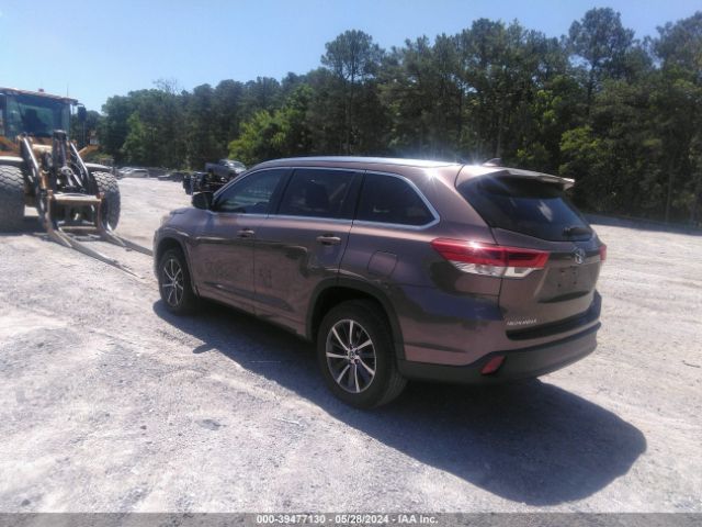 Photo 2 VIN: 5TDKZRFH3JS251786 - TOYOTA HIGHLANDER 